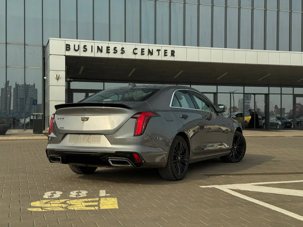 Cadillac CT4 AWD — фото 3