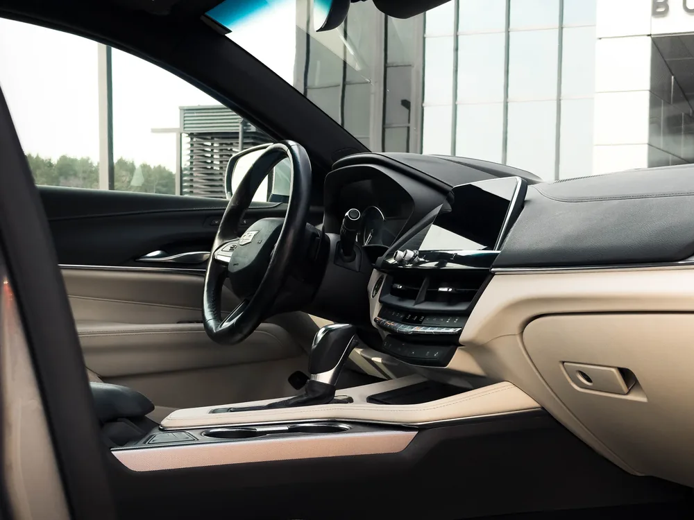 Cadillac CT4 AWD — фото 5