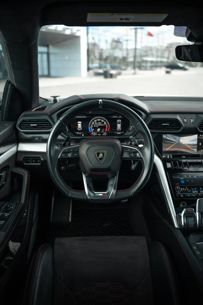 Lamborghini Urus — фото 20