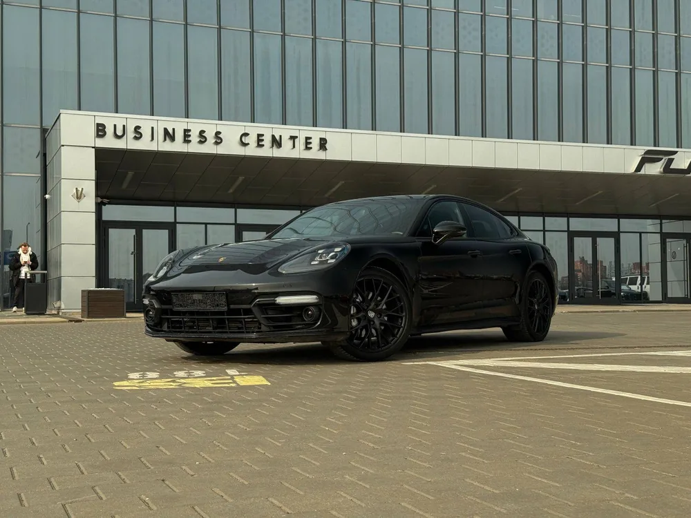 Porsche Panamera 4S — фото 11