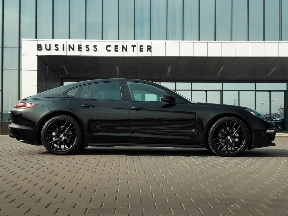 Porsche Panamera 4S — фото 3